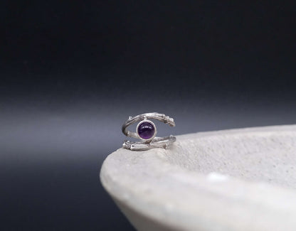Twig ring amethyst