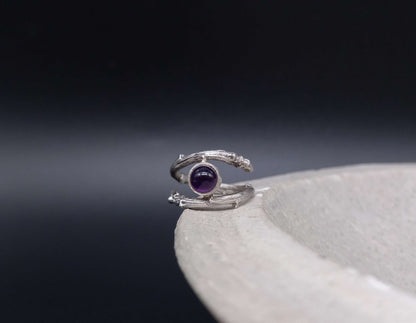 Twig ring amethyst