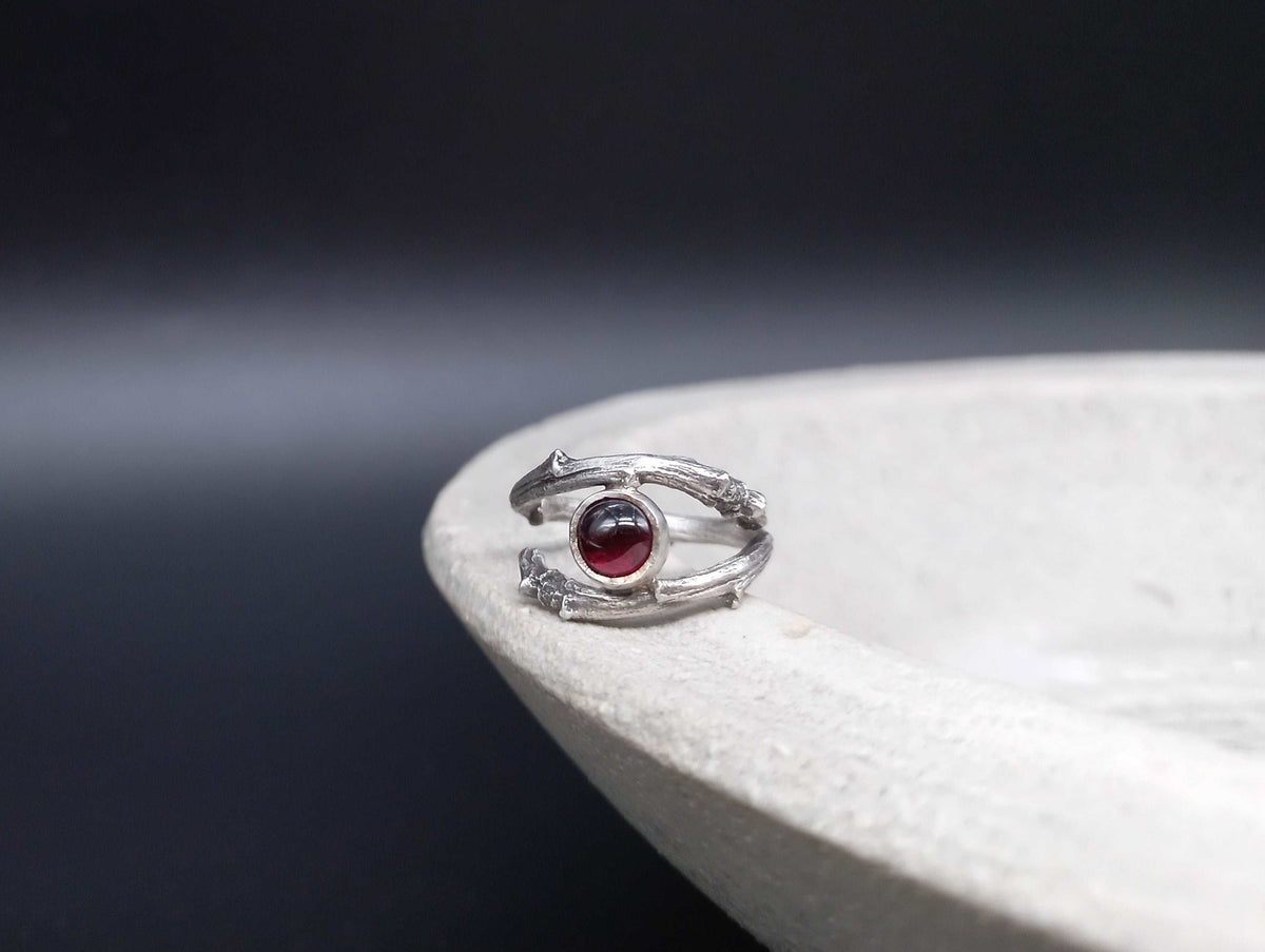 Twig garnet ring
