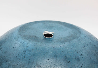 Black oval shape ring