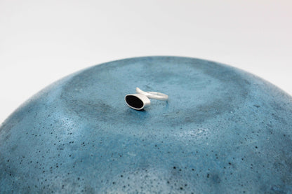 Black oval shape ring